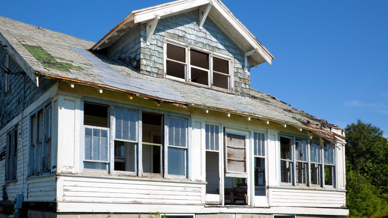 buying a fixer upper home